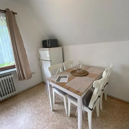 Ferienwohnung Mit Balkon Und Eingezaeunten Garten Aurich Extérieur photo