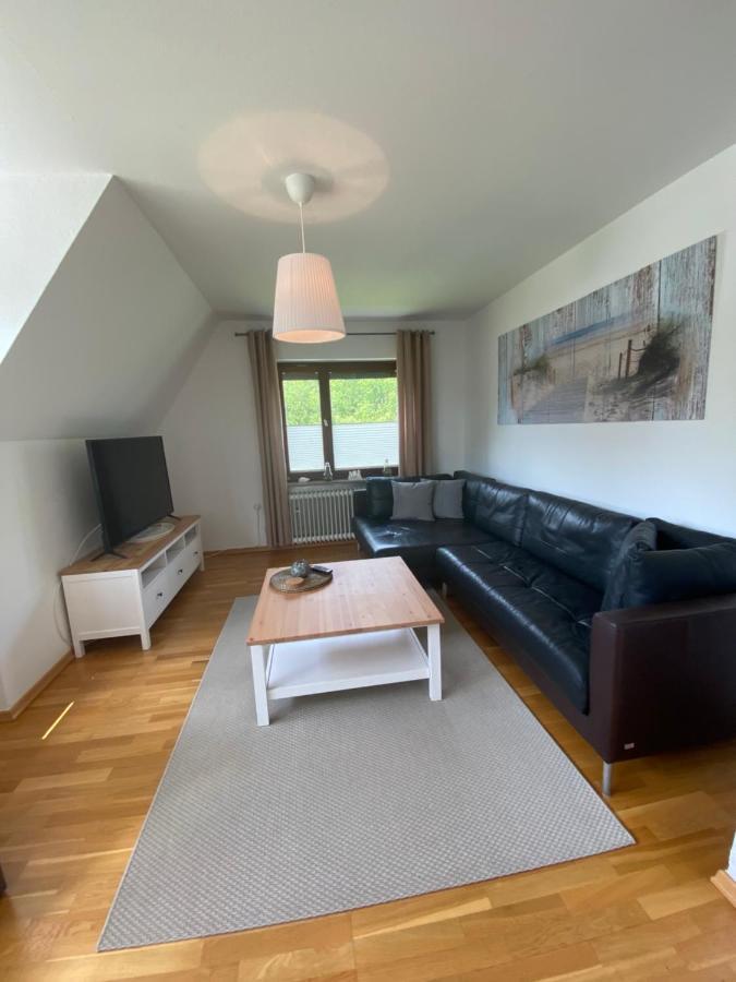 Ferienwohnung Mit Balkon Und Eingezaeunten Garten Apartment Aurich